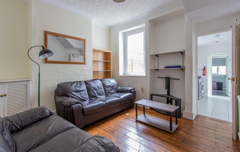 Arabella Street, Plasnewydd, Cardiff - Image 1